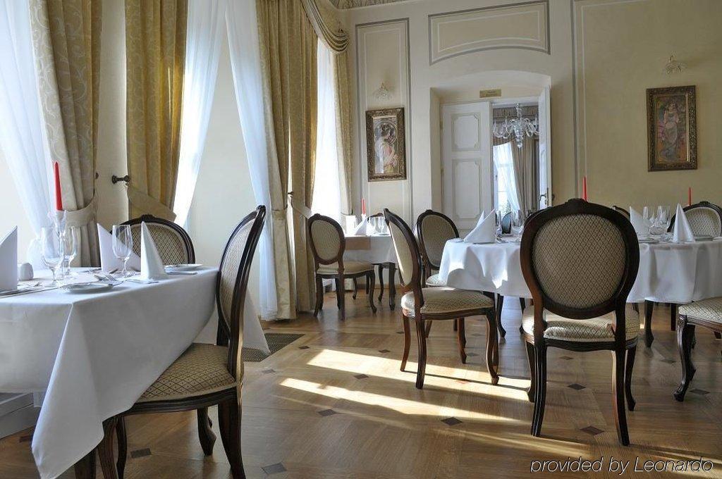 Dwor Hotel&spa 4* Kombornia